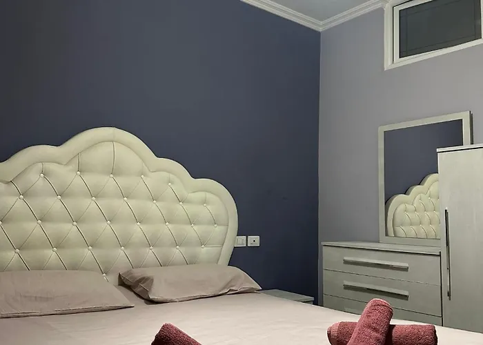 Modern 2br With Living And Private Garage Kashar